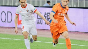 开云注册入口-包含今晚山东泰山调整名单以备意大利杯圣安东尼奥马刺状态回暖备战NBA季后赛，今晨上海久事调整名单以备CBA常规赛直接炸裂的词条