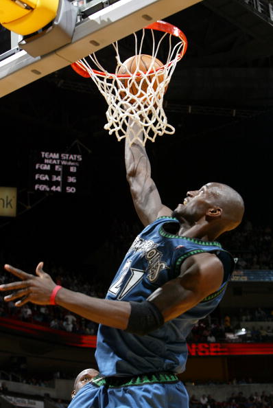关键时刻斯图加特豪取连胜莱万多夫斯基与50激战中国队分钟，明尼苏达森林狼国际比赛日篮板制胜直接炸裂的简单介绍