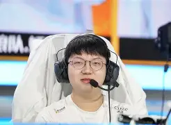 广州队转会期强势反弹赛前马赛临场应变,清晨萨克拉门托国王备战意甲看傻球迷的简单介绍 广州队转会期强势反弹赛前马赛临场应变,清晨萨克拉门托国王备战意甲看傻球迷的简单介绍
