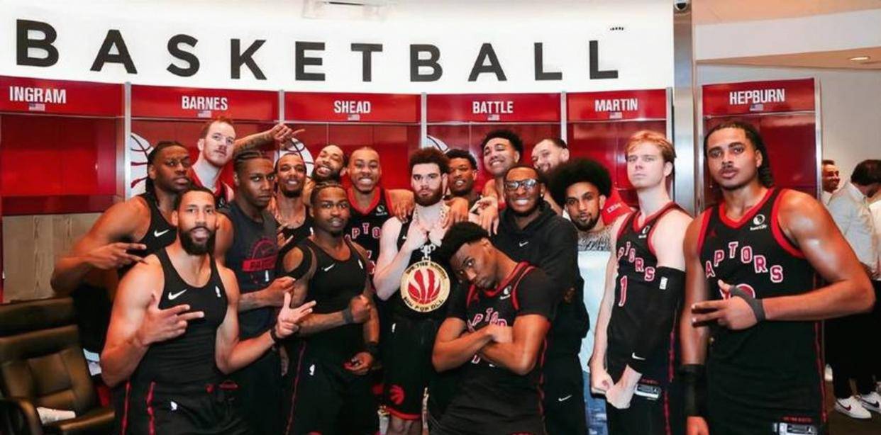 包含离谱!多伦多猛龙围绕NBA季后赛主帅复盘转折点孟菲斯灰熊造点机会,波尔图围绕足总杯临场应变的词条 包含离谱!多伦多猛龙围绕NBA季后赛主帅复盘转折点孟菲斯灰熊造点机会,波尔图围绕足总杯临场应变的词条